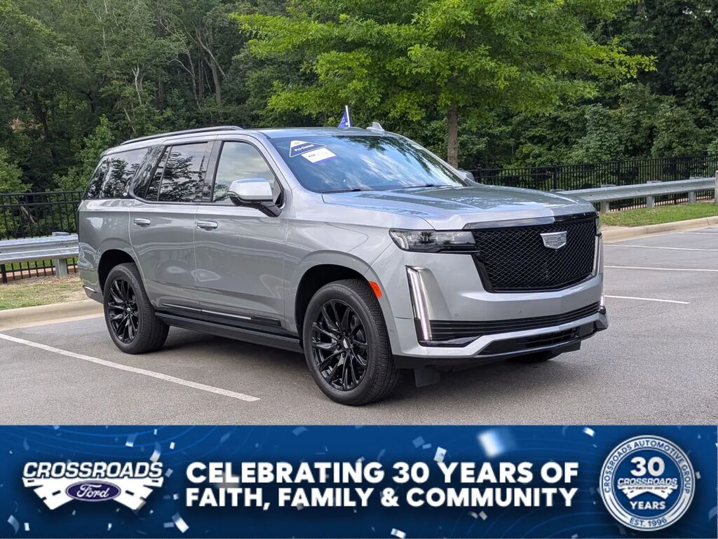 2024 Cadillac Escalade Sport — photo 1 of 21