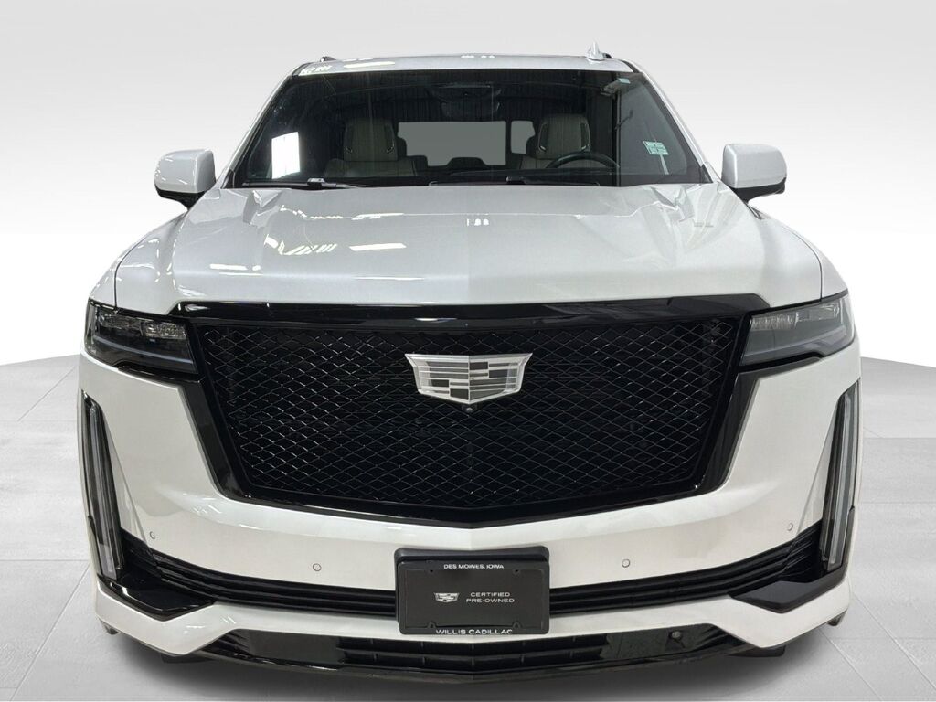 2023 Cadillac Escalade — photo 1 of 5