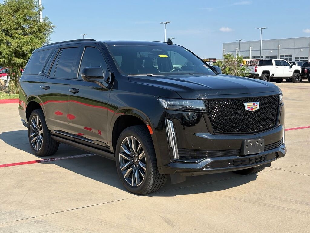 2024 Cadillac Escalade — photo 1 of 7