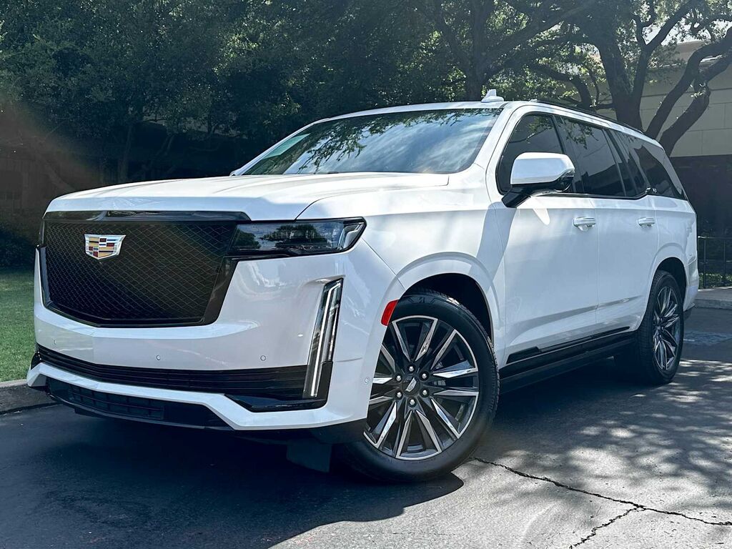 2024 Cadillac Escalade — photo 1 of 7