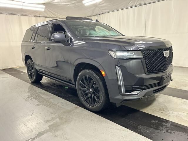 2023 Cadillac Escalade Sport Platinum — photo 1 of 14