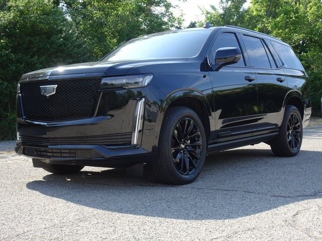 2024 Cadillac Escalade — photo 1 of 7