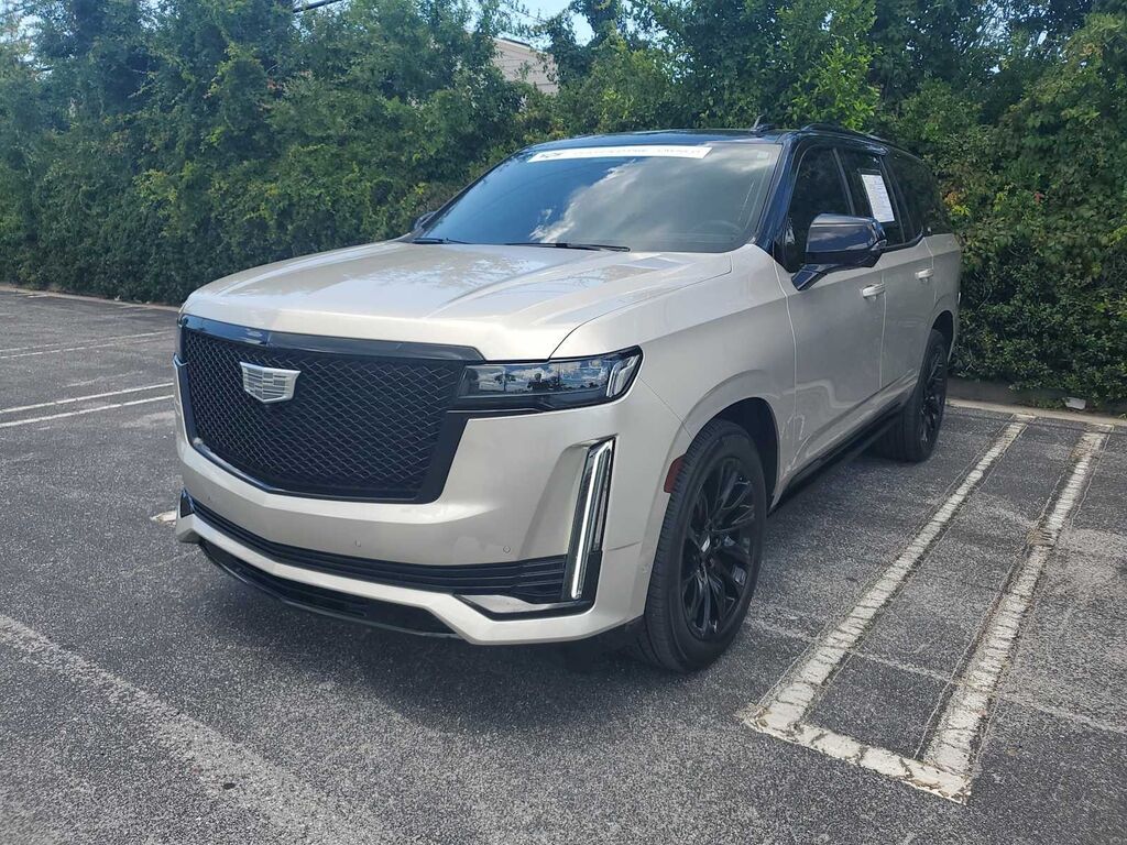 2024 Cadillac Escalade — photo 1 of 7