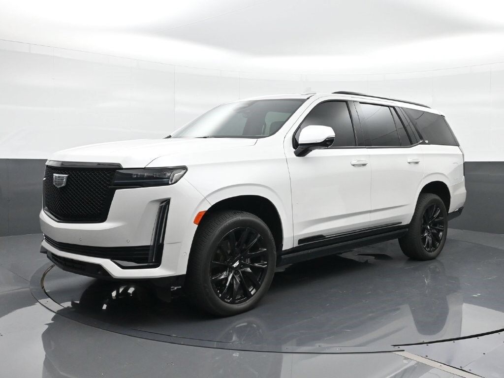 2024 Cadillac Escalade — photo 1 of 7