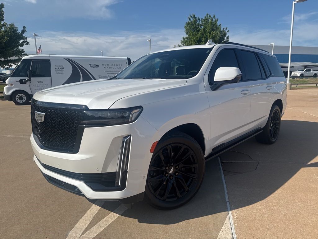 2024 Cadillac Escalade — photo 1 of 7