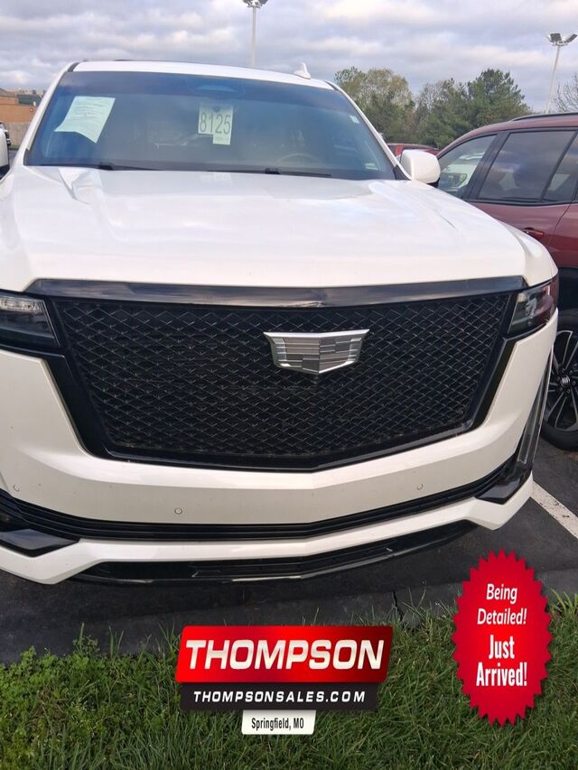 2024 Cadillac Escalade — photo 1 of 6