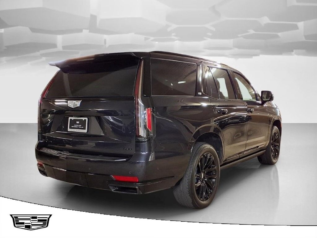 2024 Cadillac Escalade — photo 1 of 6