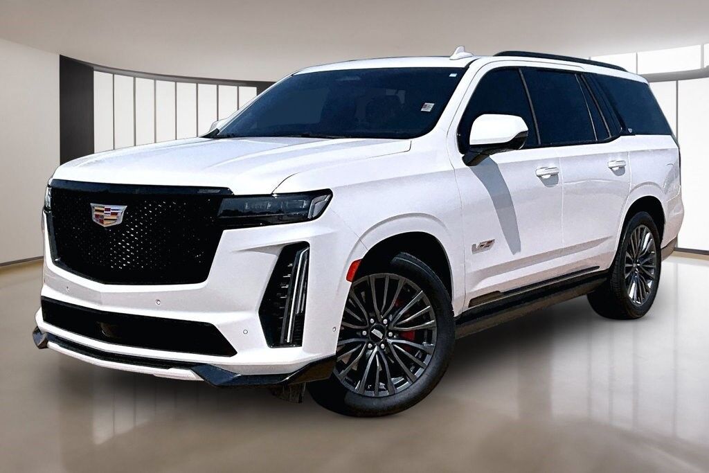 2024 Cadillac Escalade — photo 1 of 7