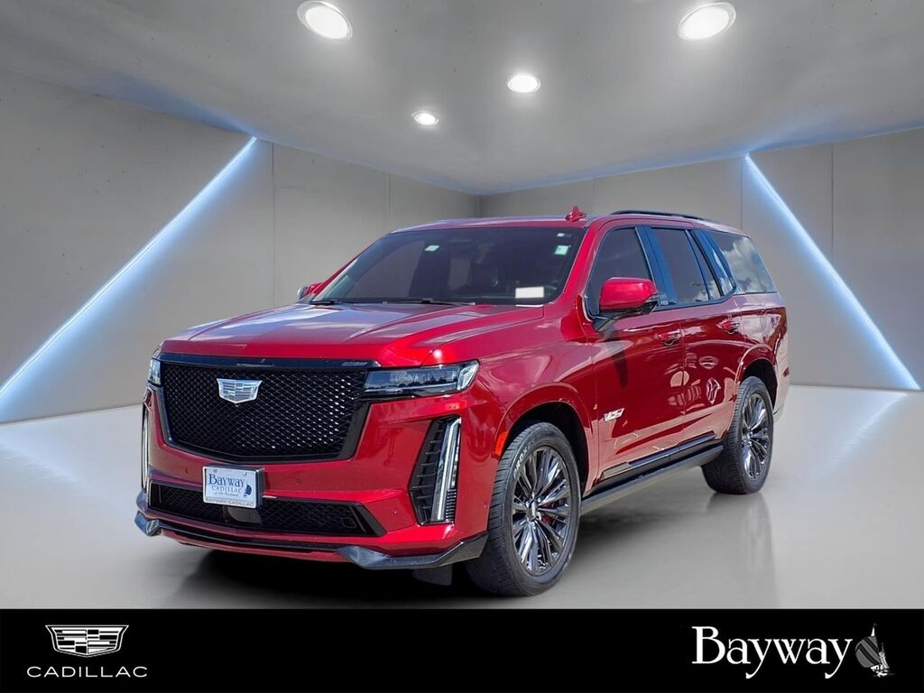 2024 Cadillac Escalade — photo 1 of 6