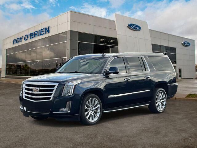 2019 Cadillac Escalade ESV Luxury