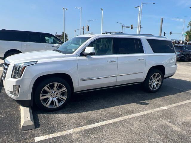 2018 Cadillac Escalade ESV Premium Luxury