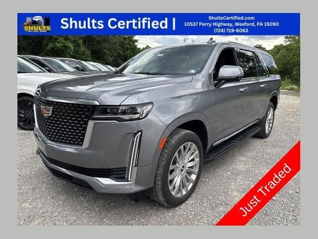 2022 Cadillac Escalade ESV Premium Luxury