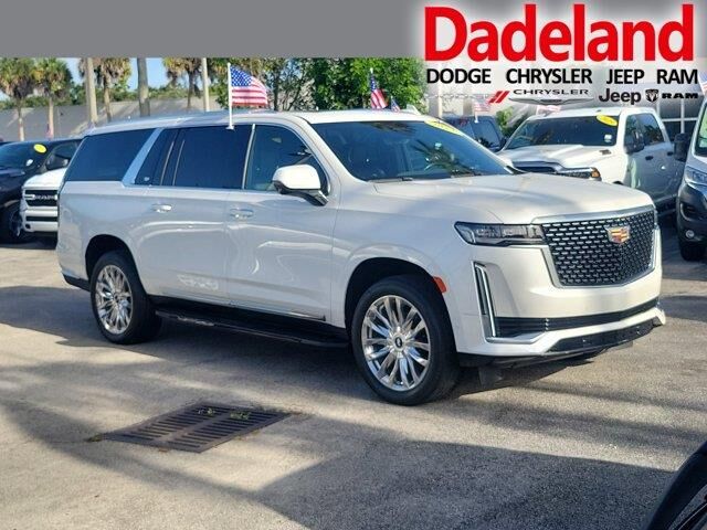 2023 Cadillac Escalade ESV Premium Luxury — photo 1 of 41