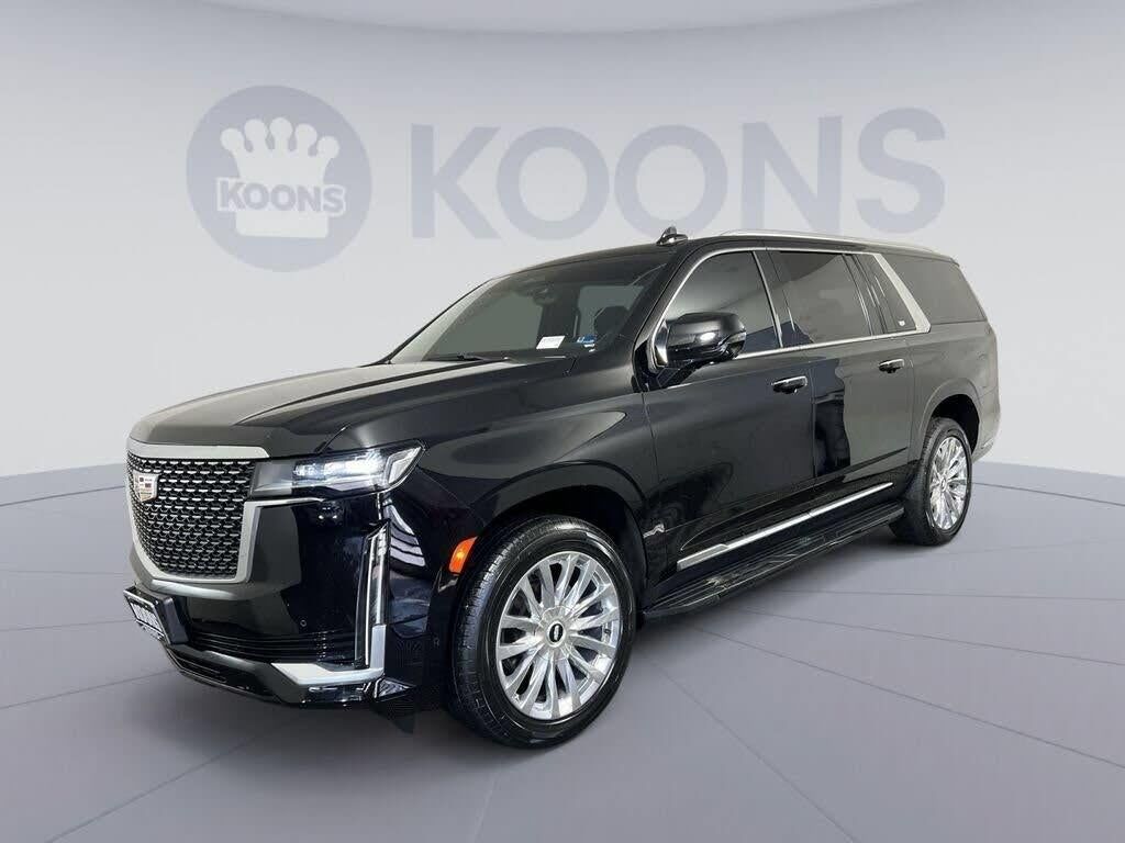 2023 Cadillac Escalade ESV Premium Luxury — photo 1 of 3