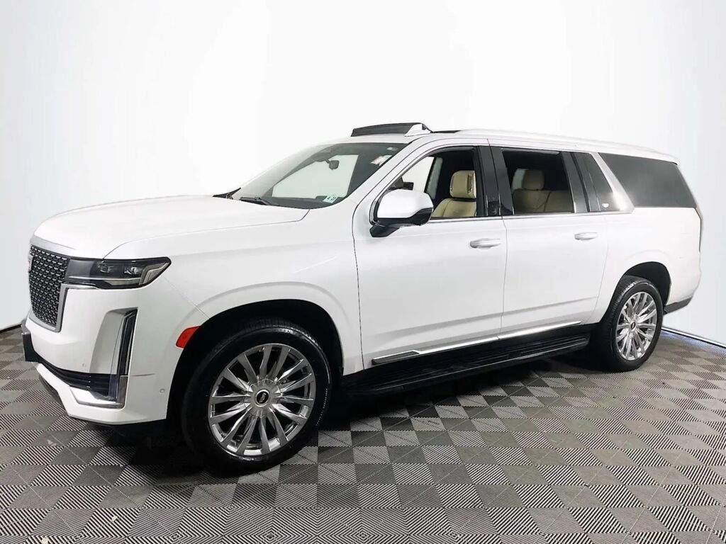 2022 Cadillac Escalade ESV Premium Luxury — photo 1 of 13