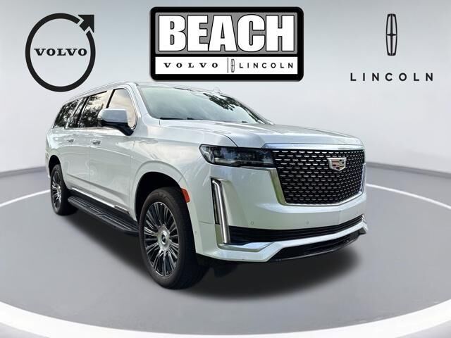 2022 Cadillac Escalade ESV Premium Luxury — photo 1 of 13