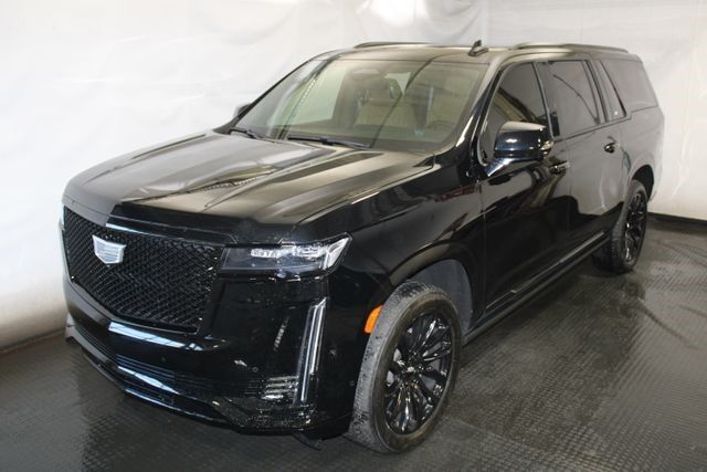 2023 Cadillac Escalade ESV — photo 1 of 7