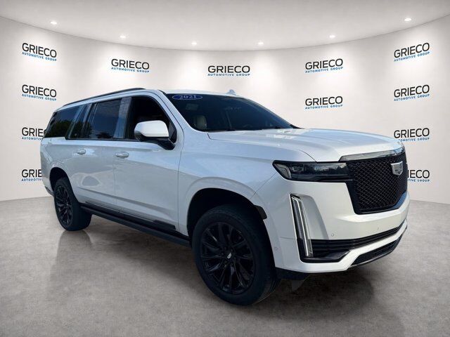 2021 Cadillac Escalade ESV Sport — photo 1 of 11