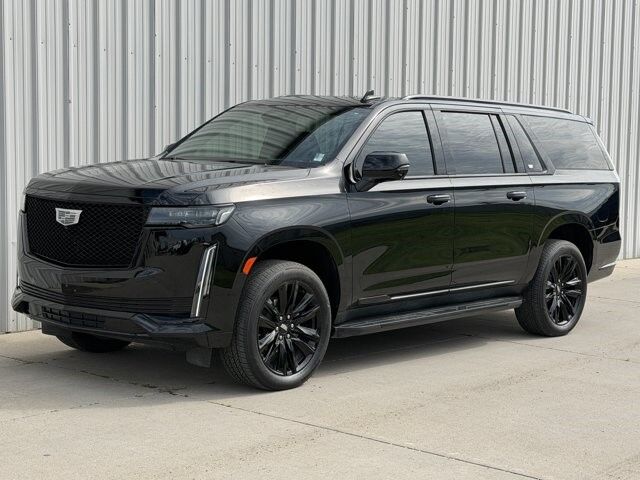 2024 Cadillac Escalade ESV — photo 1 of 7