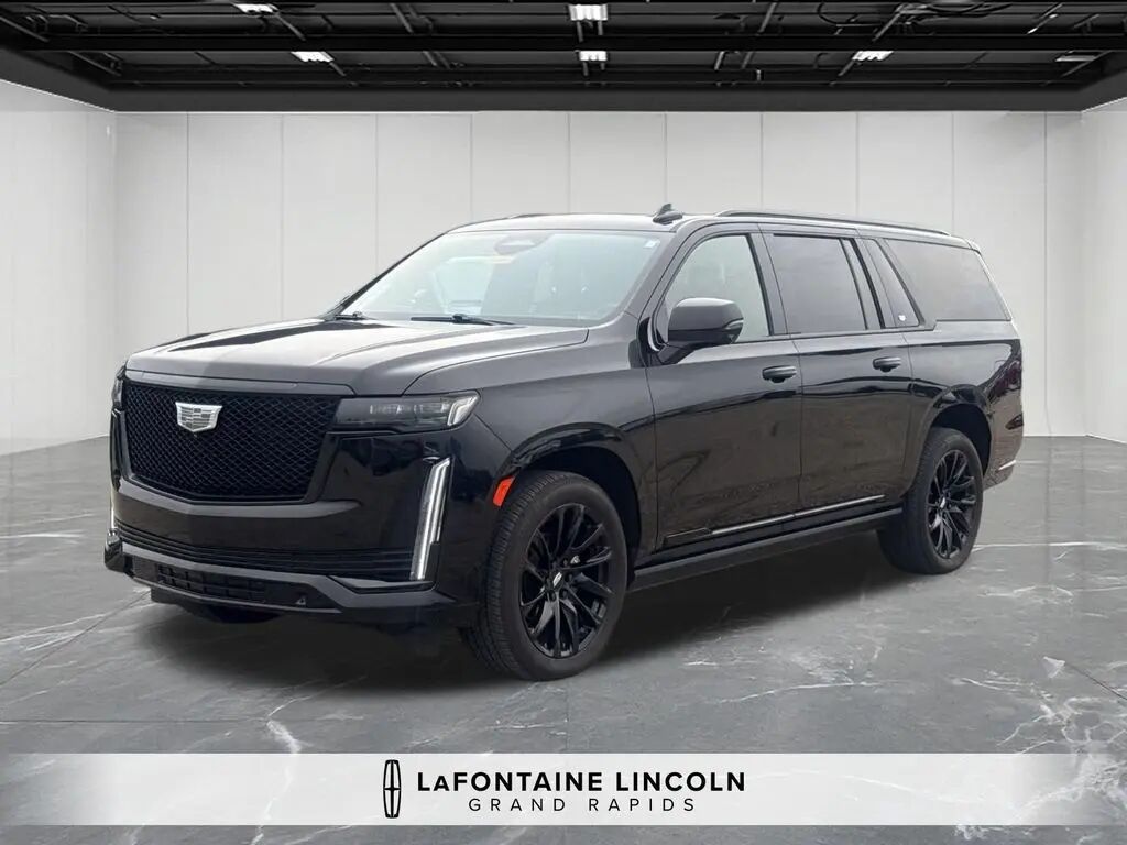 2022 Cadillac Escalade ESV Sport Platinum — photo 1 of 13