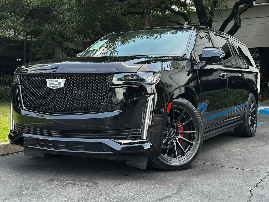 2023 Cadillac Escalade ESV — photo 1 of 7