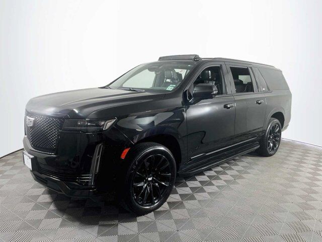 2022 Cadillac Escalade ESV Sport Platinum — photo 1 of 1