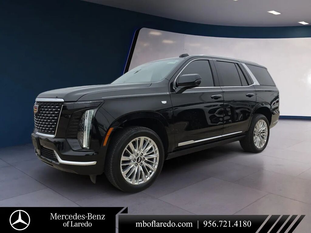 2026 Cadillac Escalade Luxury — photo 1 of 13
