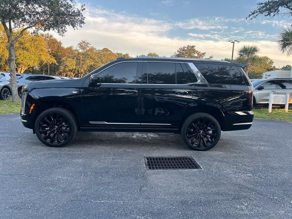 2026 Cadillac Escalade — photo 1 of 7