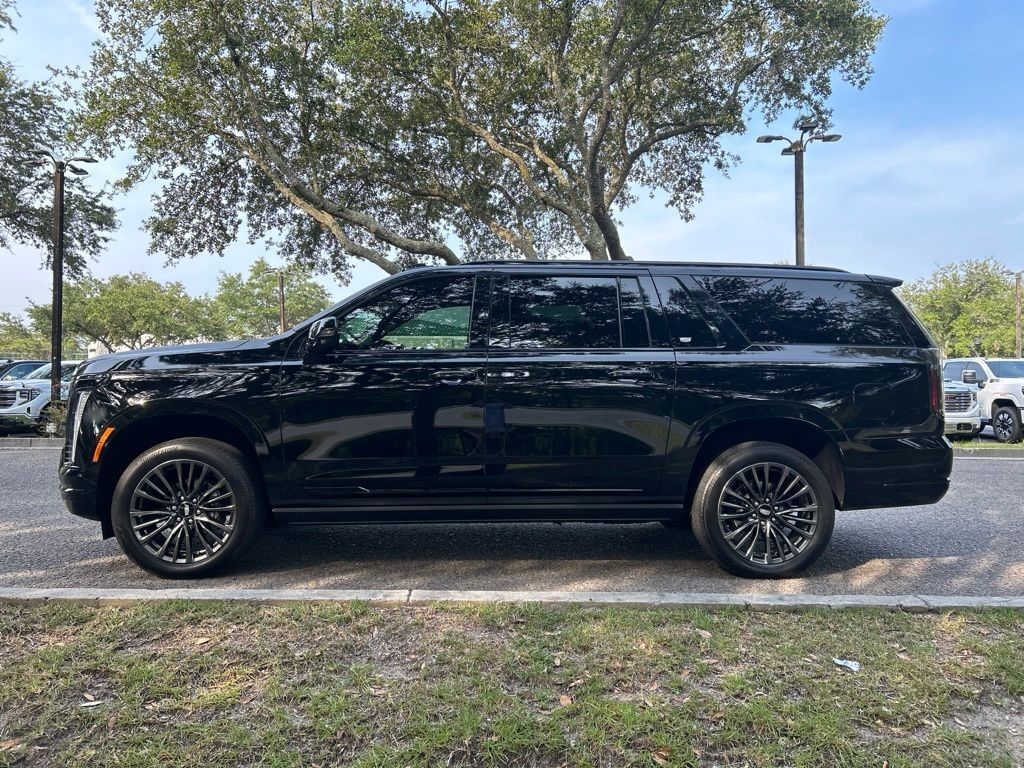 2025 Cadillac Escalade ESV — photo 1 of 7