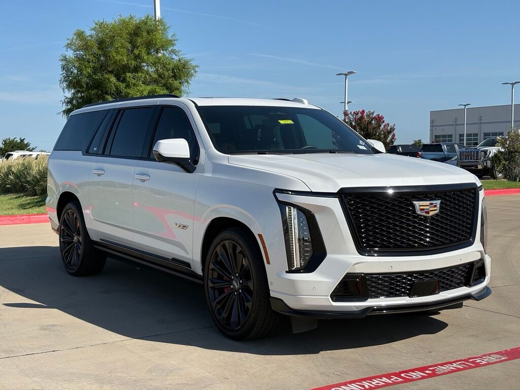 2025 Cadillac Escalade ESV — photo 1 of 7