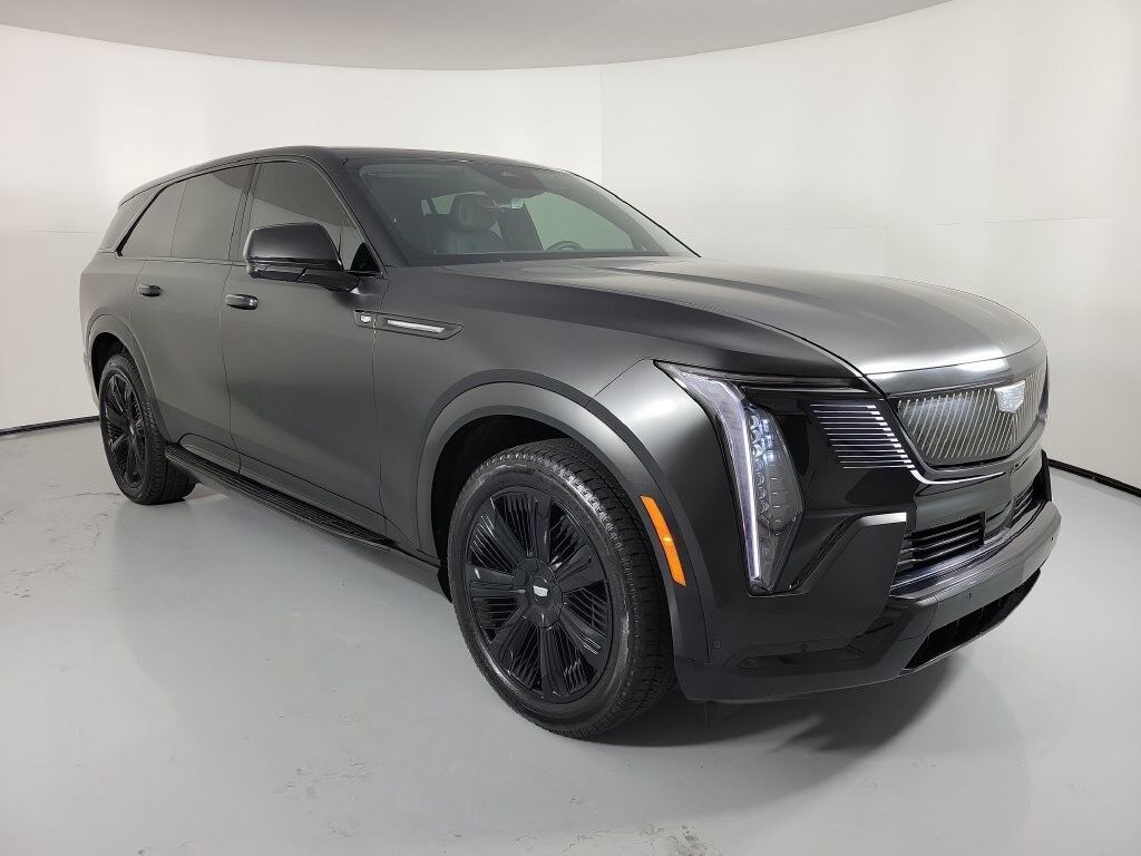 2025 Cadillac Escalade IQ — photo 1 of 7