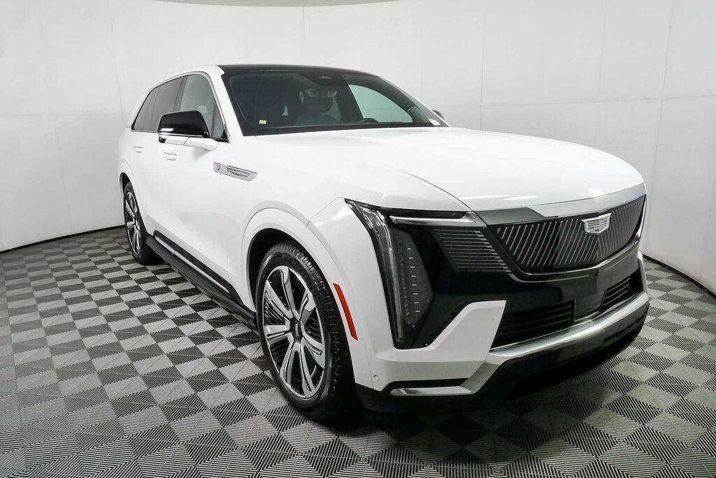 2025 Cadillac Escalade IQ — photo 1 of 7