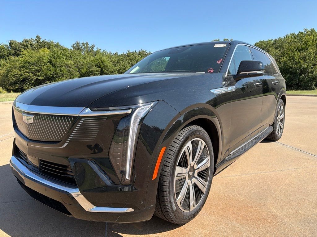 2025 Cadillac Escalade IQ — photo 1 of 7