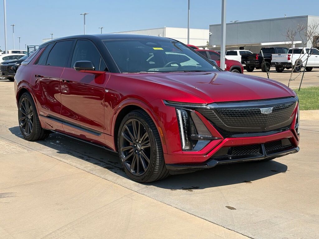 2026 Cadillac LYRIQ — photo 1 of 7