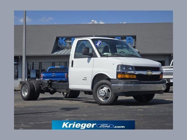 2023 Chevrolet Express 4500