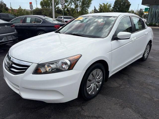 2012 Honda Accord LX — photo 1 of 12