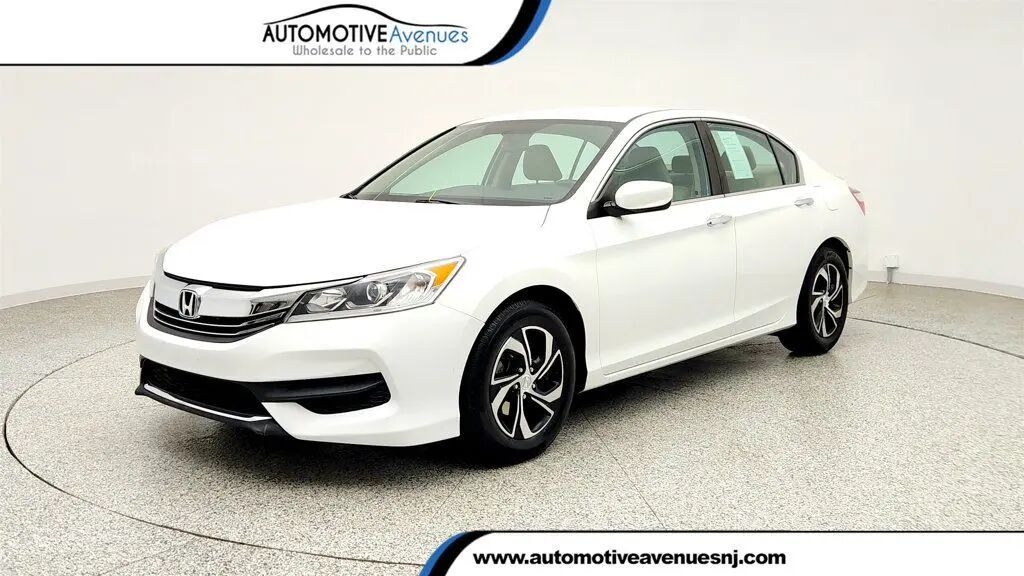 2017 Honda Accord LX — photo 1 of 13