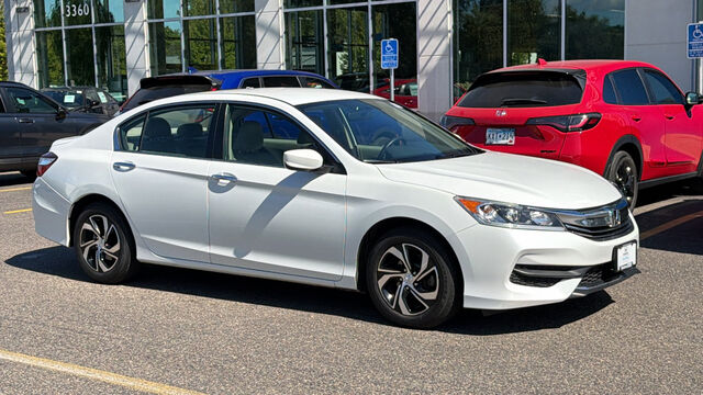 2017 Honda Accord Sedan LX