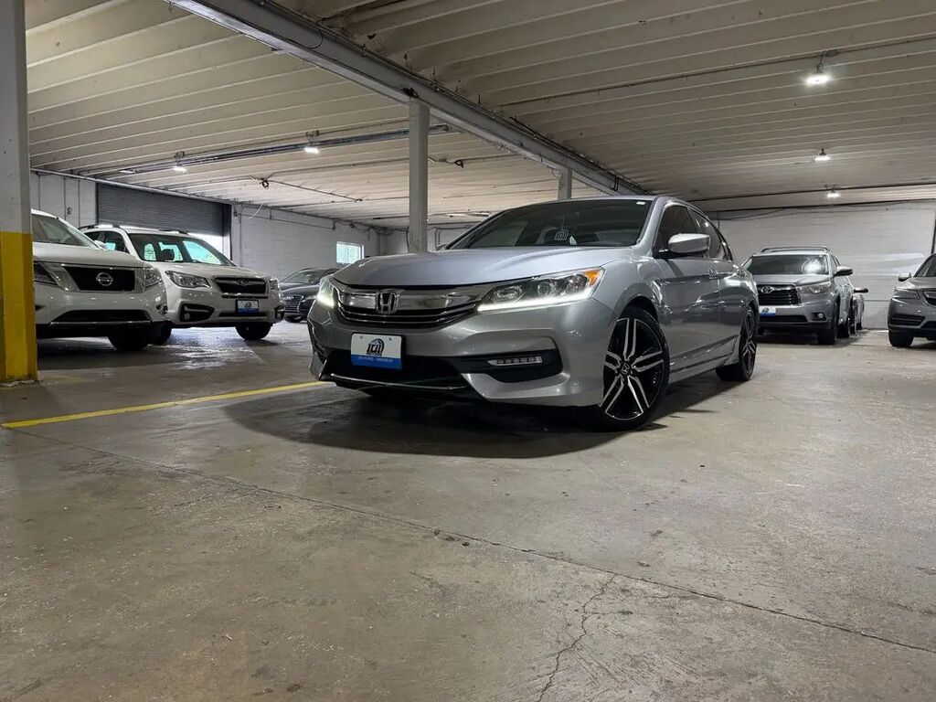 2016 Honda Accord Sport — photo 1 of 13