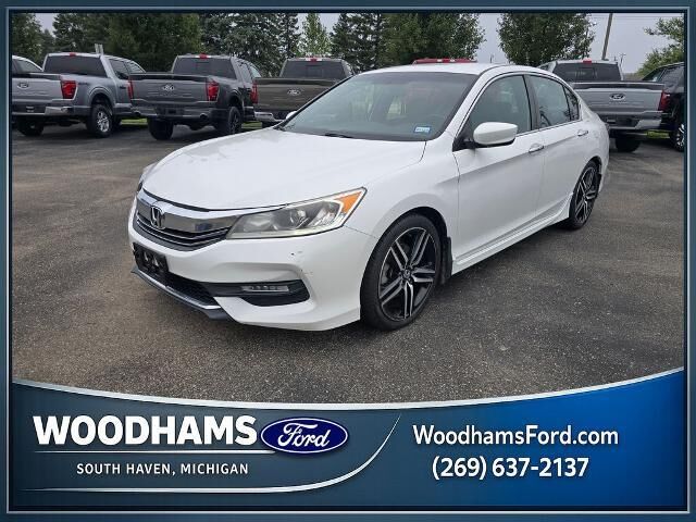 2017 Honda Accord Sport — photo 1 of 12