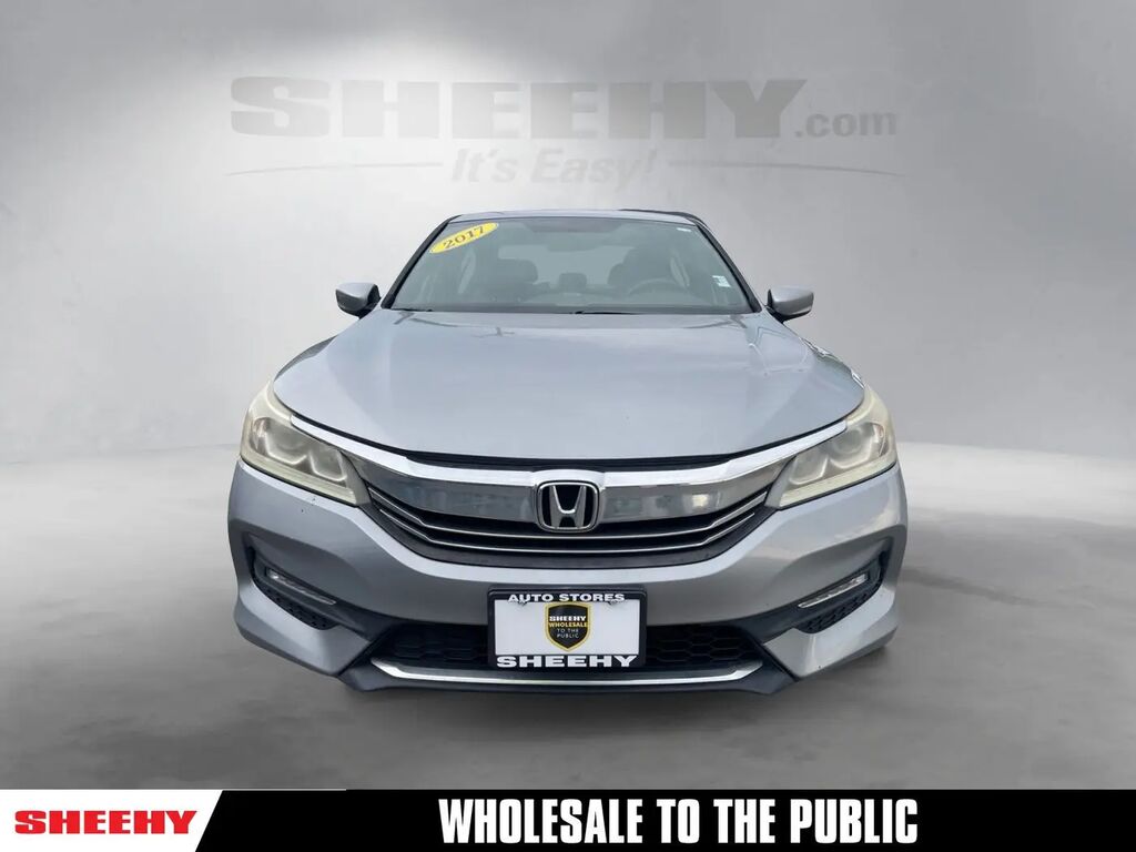 2017 Honda Accord Sport — photo 1 of 9