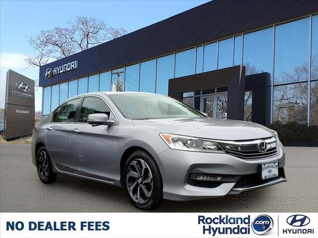 2017 Honda Accord EX — photo 1 of 13