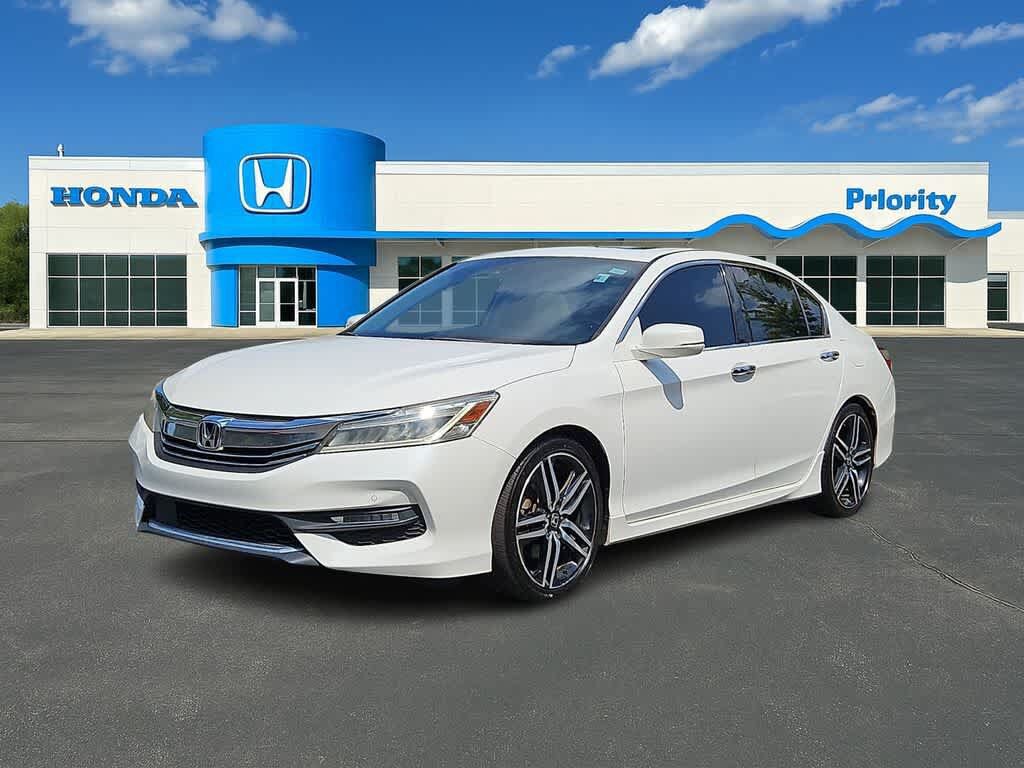 2017 Honda Accord Sedan Touring — photo 1 of 7