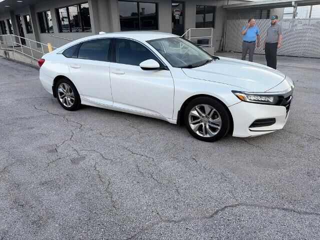 2018 Honda Accord LX — photo 1 of 4