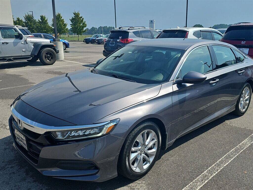 2019 Honda Accord Sedan LX — photo 1 of 7