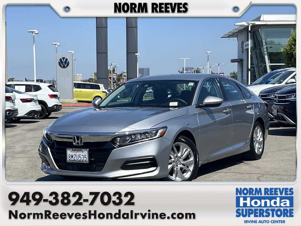 2019 Honda Accord Sedan LX — photo 1 of 7