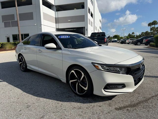 2019 Honda Accord Sedan Sport 1.5T — photo 1 of 3