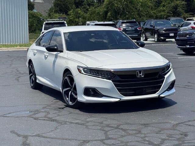 2022 Honda Accord Sport — photo 1 of 26