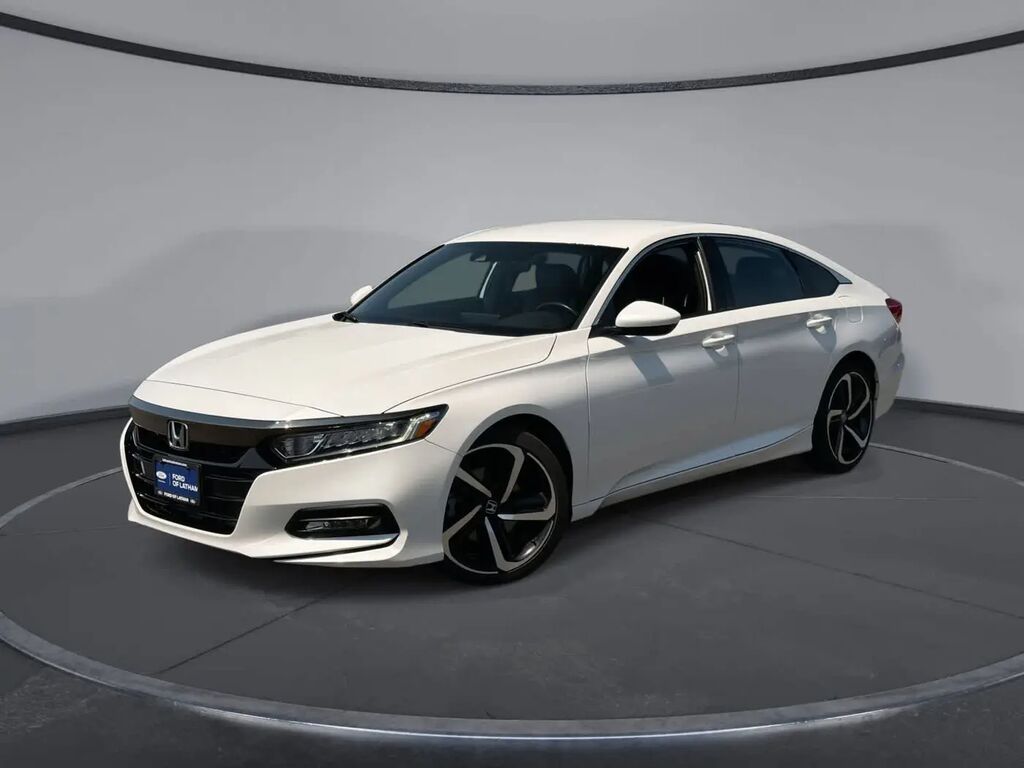 2020 Honda Accord Sport — photo 1 of 17