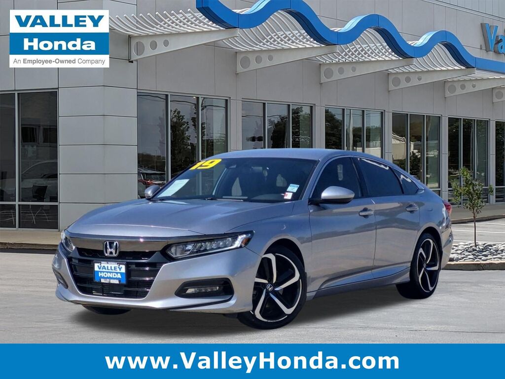 2019 Honda Accord Sedan Sport — photo 1 of 7